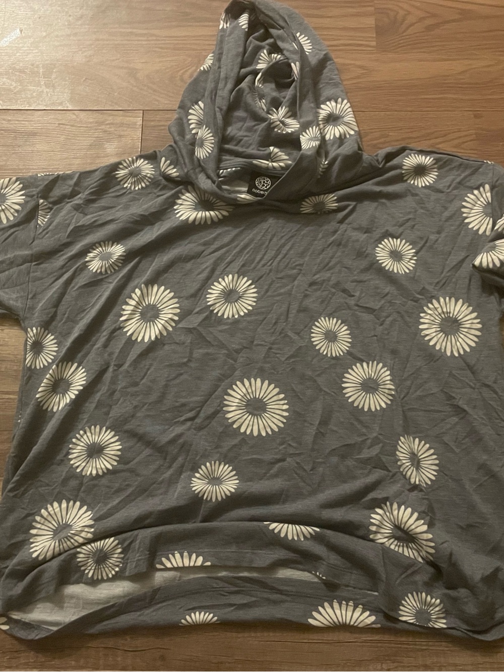 bobeau Gray Daisy Print Hooded Top